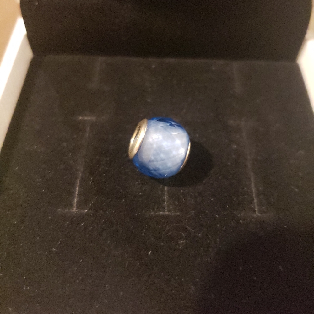 Pandora sky blue facet #791722NBS